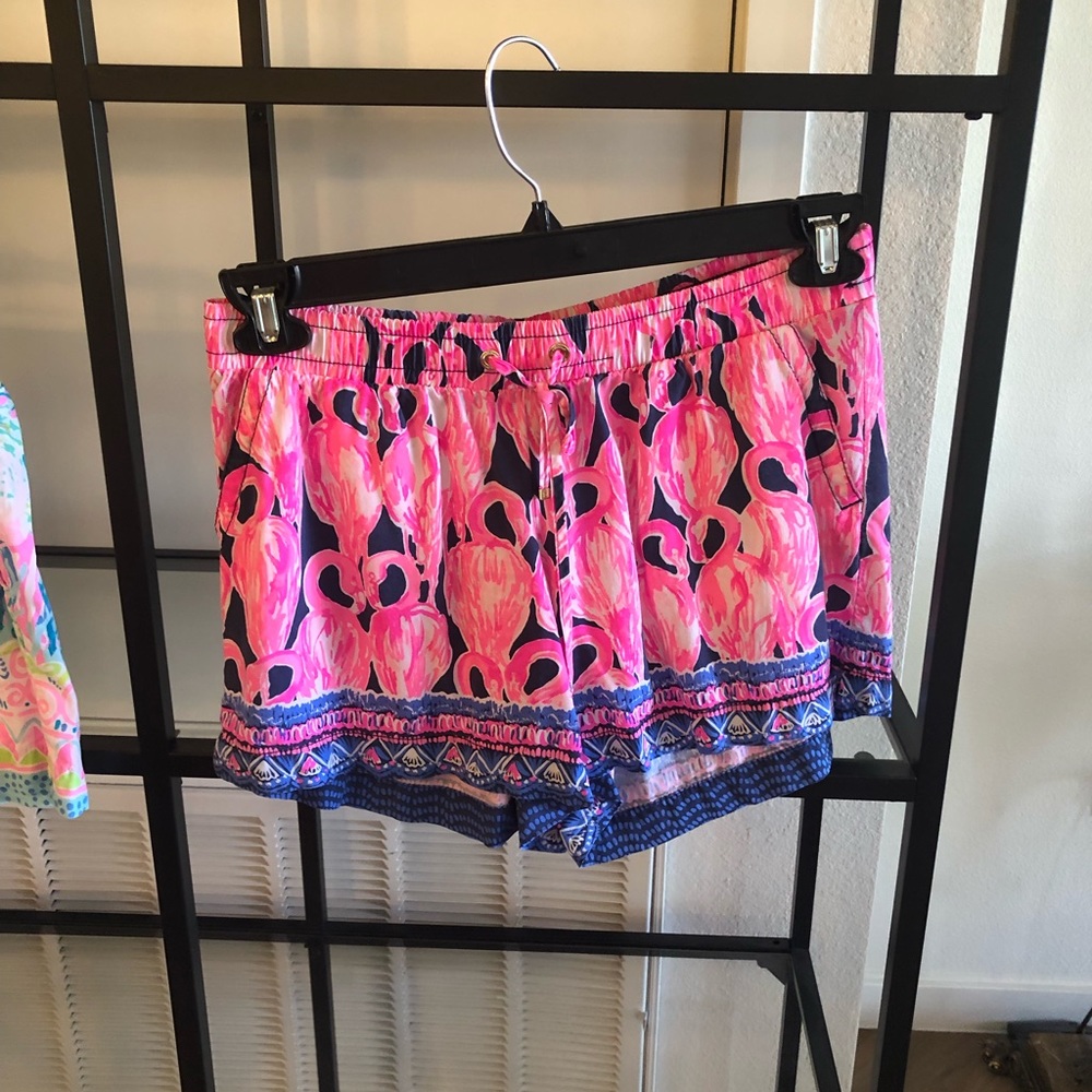 Lilly Pulitzer Shorts Size Small Perfect Pre Owned Condition!